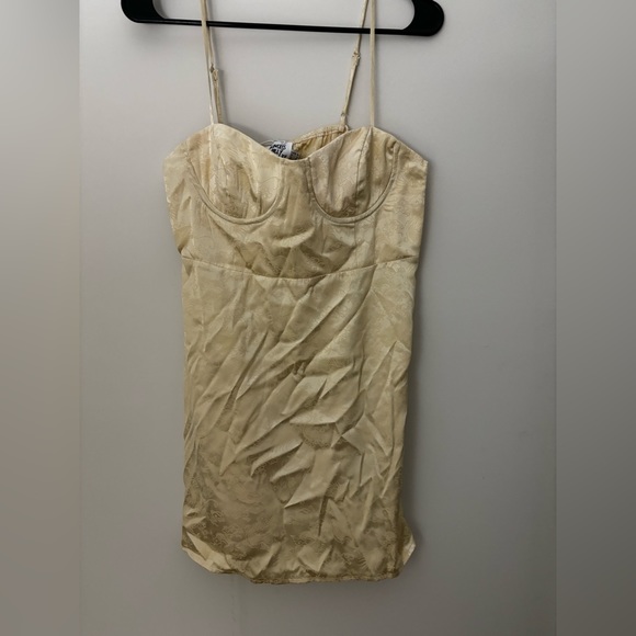 Princess Polly Champagne Pop Mini Dress Size 6 NEW WITH TAGS - Picture 1 of 3